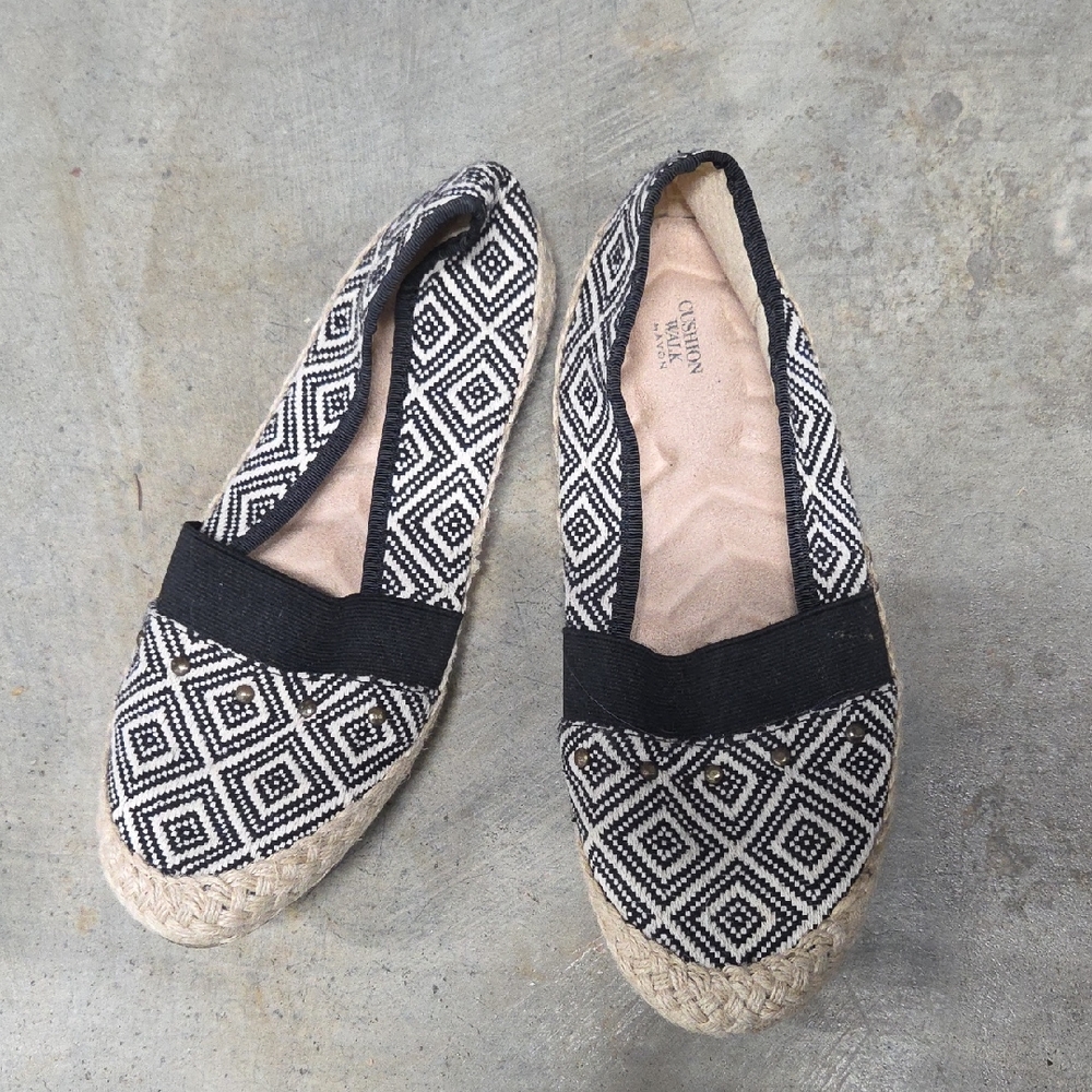 Avon Black and White Geometric Espadrilles